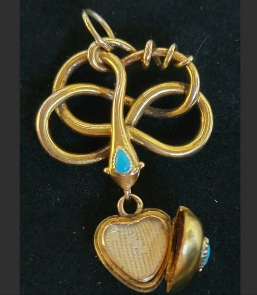 Antique Victorian 18K Gold  Snake Heart Locket Pendant-Estate Jewelry - Picture 3 of 12